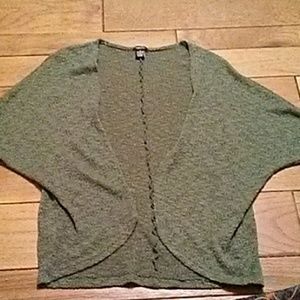 Rue 21 green shrug